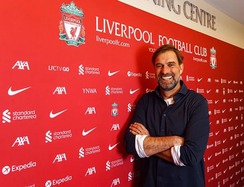 Klopp khẳng định ông sẽ ở lại chiến đấu 100% sức lực khi đội nhà gặp khó khăn. ẢNH: GETTY Klopp khẳng định ông sẽ ở lại chiến đấu 100% sức lực khi đội nhà gặp khó khăn. ẢNH: GETTY
