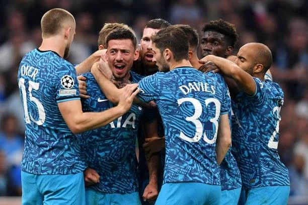 Tottenham xuất sắc giành quyền đi tiếp với chiến thắng ở phút bù giờ. Ảnh: Getty