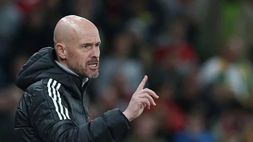 Neville khen Ten Hag đã xử lý vấn đề của Ronaldo rất ổn. ẢNH: GETTY Erik Ten Hag