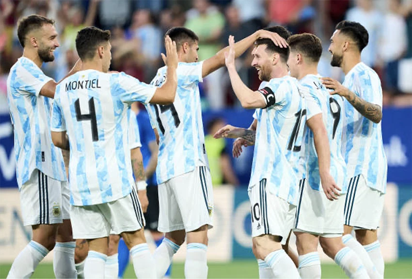 World Cup 2022 là cơ hội cuối cùng để Messi chạm tay vào chiếc Cúp vàng danh giá. Ảnh: GETTY World Cup 2022 là cơ hội cuối cùng để Messi chạm tay vào chiếc Cúp vàng danh giá. Ảnh: GETTY