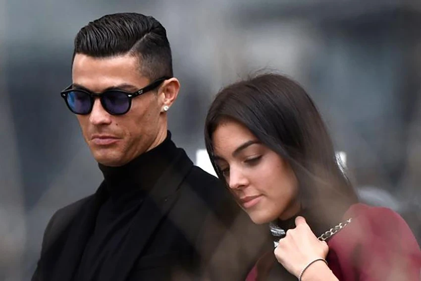 Ronaldo và vợ Georgina Rodriguez trải qua thời khắc khó khăn của cuộc đời. ẢNH: GETTY Ronaldo và vợ Georgina Rodriguez