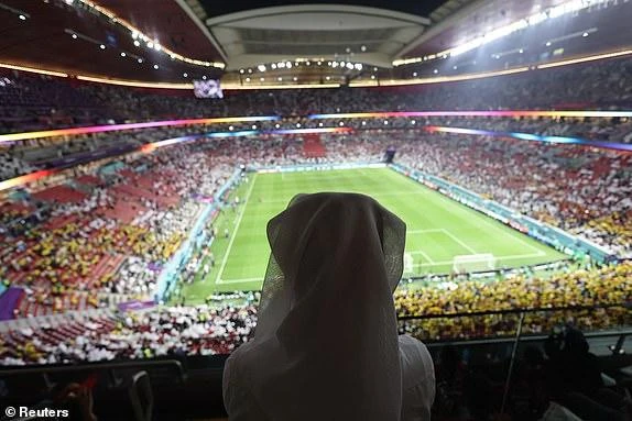 Lễ khai mạc World cup 2022 diễn ra hoành tráng. ẢNH: REUTERS