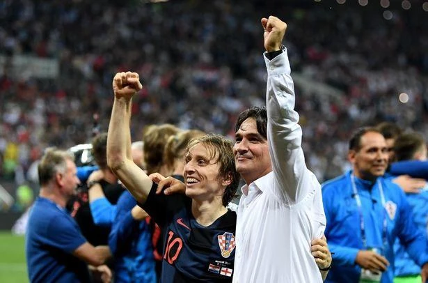 Việc giúp Croatia vào chung kết World Cup 4 năm trước đã đưa Luka Modric đến quả bóng vàng thế giới. ẢNH: GETTY Việc giúp Croatia vào chung kết World Cup 4 năm trước đã đưa Luka Modric đến quả bóng vàng thế giới. ẢNH: GETTY