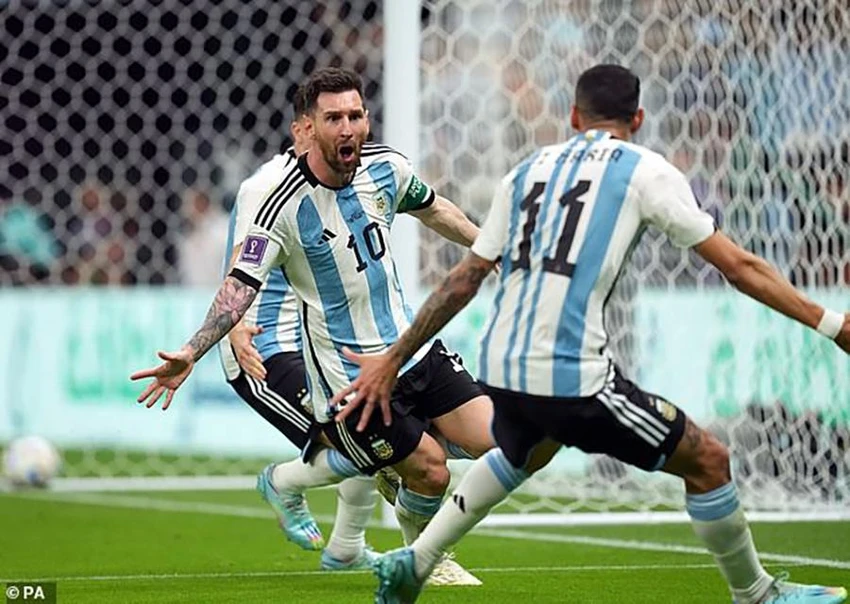 Messi ăn mừng bàn thắng mở tỉ số. ẢNH: PA