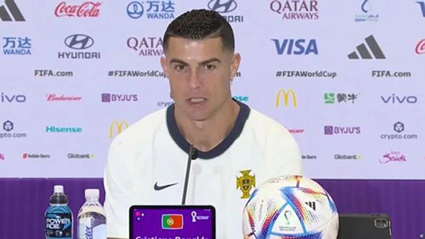 Ronaldo đã đạt thỏa thuận chấm dứt hợp đồng với Man Utd. ẢNH: HAYTERS TV Ronaldo đã đạt thỏa thuận chấm dứt hợp đồng với Man Utd. ẢNH: HAYTERS TV