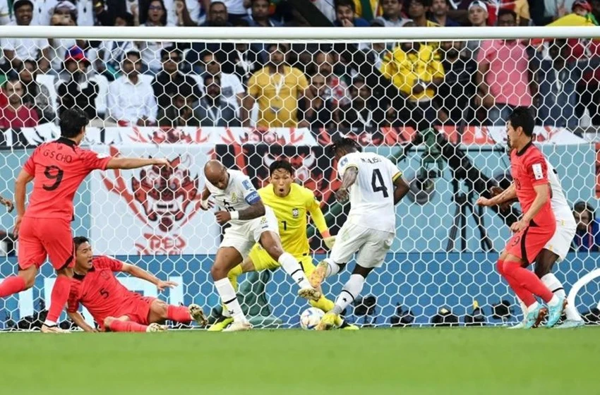 Ghana sớm vượt lên dẫn Hàn Quốc 2 bàn. ẢNH: GETTY Ghana sớm vượt lên dẫn Hàn Quốc 2 bàn. ẢNH: GETTY