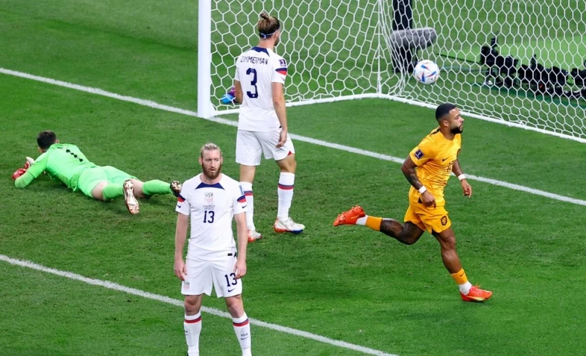 Depay mở tỉ số cho Hà Lan. ẢNH: GETTY Depay mở tỉ số cho Hà Lan. ẢNH: GETTY
