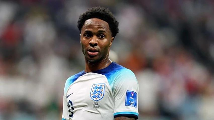 Sterling vẫn chưa hẹn ngày trở lại Qatar thi đấu World Cup cùng tuyển Anh. ẢNH: GETTY Sterling vẫn chưa hẹn ngày trở lại Qatar thi đấu World Cup cùng tuyển Anh. ẢNH: GETTY
