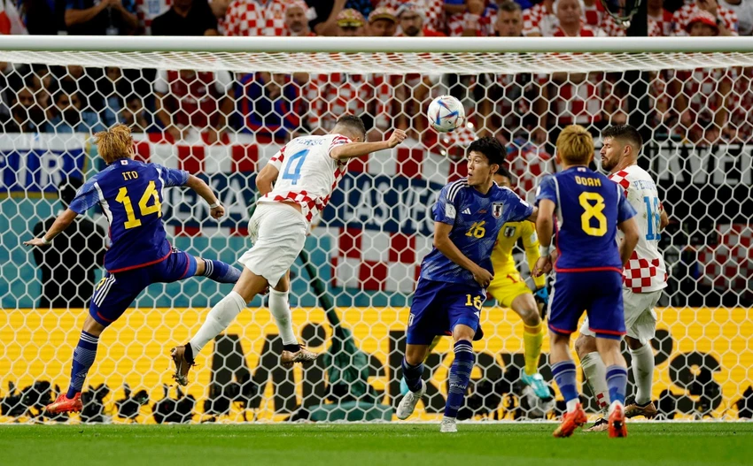 Perisic đánh đầu tuyệt đẹp gỡ hòa cho Croatia. ẢNH: GETTY