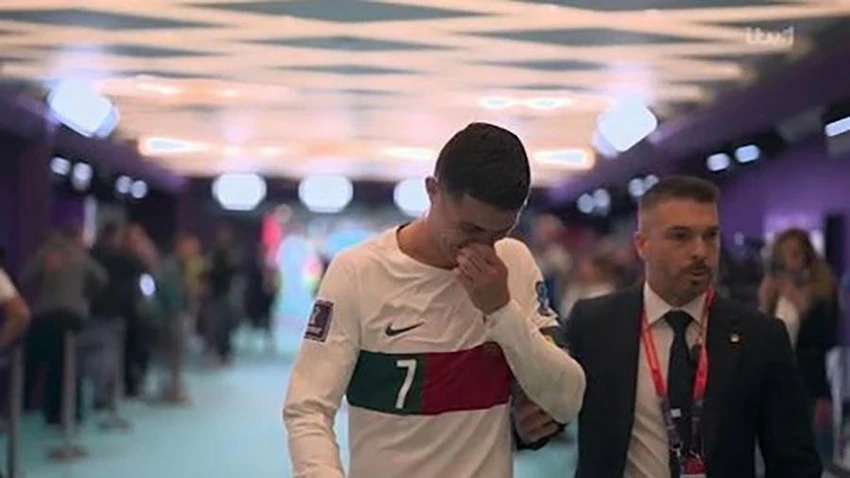 Ronaldo bật khóc sau khi Bồ Đào Nha bị loại khỏi World Cup 2022. ẢNH: GETTY Ronaldo bật khóc sau khi Bồ Đào Nha bị loại khỏi World Cup 2022. ẢNH: GETTY