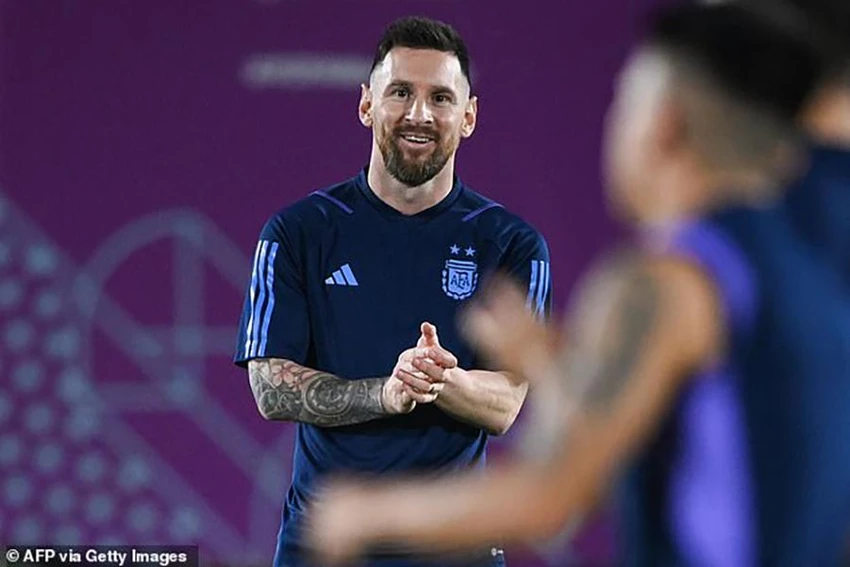 Lionel Messi trở lại với nụ cười rạng rỡ trên môi. ẢNH: GETTY Lionel Messi trở lại với nụ cười rạng rỡ trên môi. ẢNH: GETTY