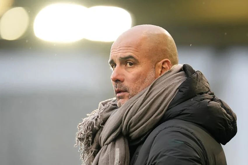 HLV Pep Guardiola đang tìm cách giúp Man City vượt qua Arsenal trong giai đoạn sau của mùa giải. ẢNH: GETTY HLV Pep Guardiola đang tìm cách giúp Man City vượt qua Arsenal trong giai đoạn sau của mùa giải. ẢNH: GETTY