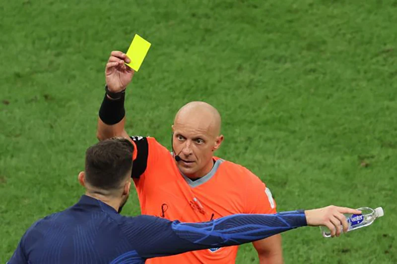 Szymon Marciniak thừa nhận mắc 1 sai lầm trong trận chung kết World Cup 2022. ẢNH: GETTY Szymon Marciniak thừa nhận mắc 1 sai lầm trong trận chung kết World Cup 2022. ẢNH: GETTY
