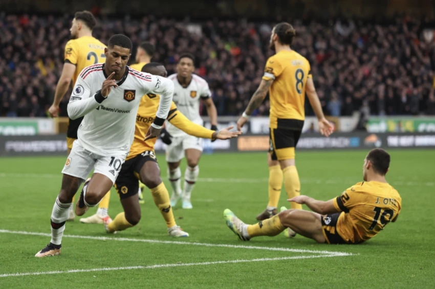 MU chính thức lọt vào Top 4 Premier League với 32 điểm. Ảnh: Getty