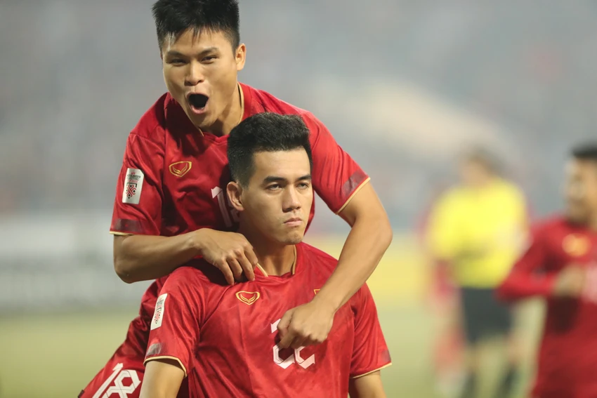 Phá dớp 26 năm, tuyển Việt Nam vào chung kết AFF Cup 2022 ảnh 27 Phá dớp 26 năm, tuyển Việt Nam vào chung kết AFF Cup 2022 ảnh 27
