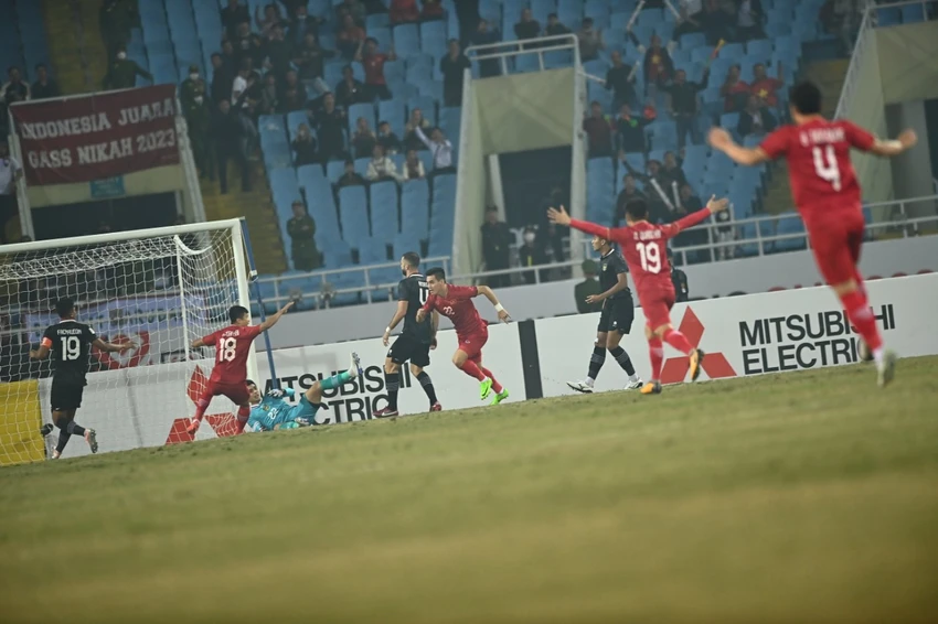 Phá dớp 26 năm, tuyển Việt Nam vào chung kết AFF Cup 2022 ảnh 29 Phá dớp 26 năm, tuyển Việt Nam vào chung kết AFF Cup 2022 ảnh 29