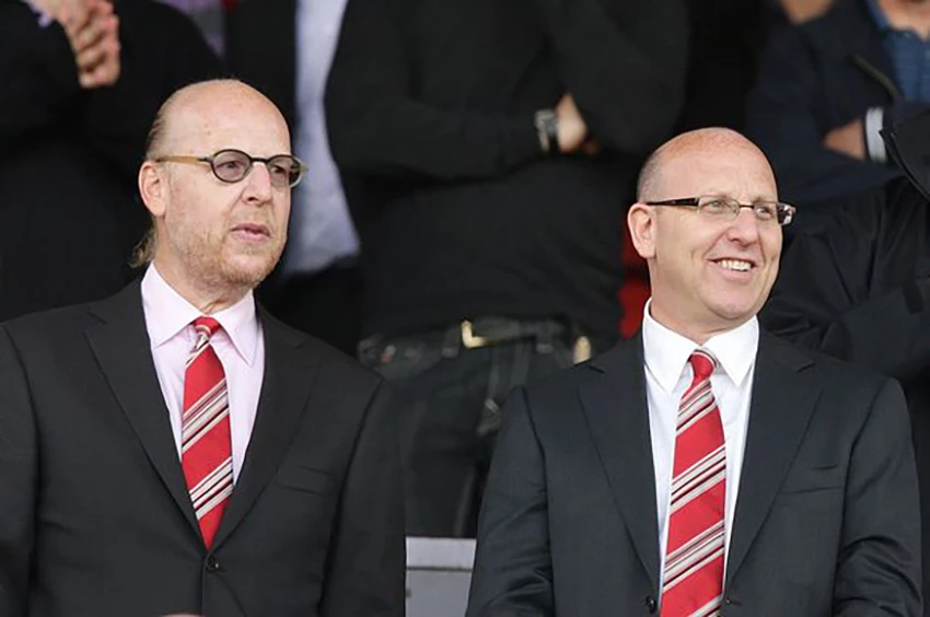 Gia đình Glazer mong muốn nhận được 5 tỉ bảng Anh khi bán Man Utd. ẢNH: PA Gia đình Glazer mong muốn nhận được 5 tỉ bảng Anh khi bán Man Utd. ẢNH: PA