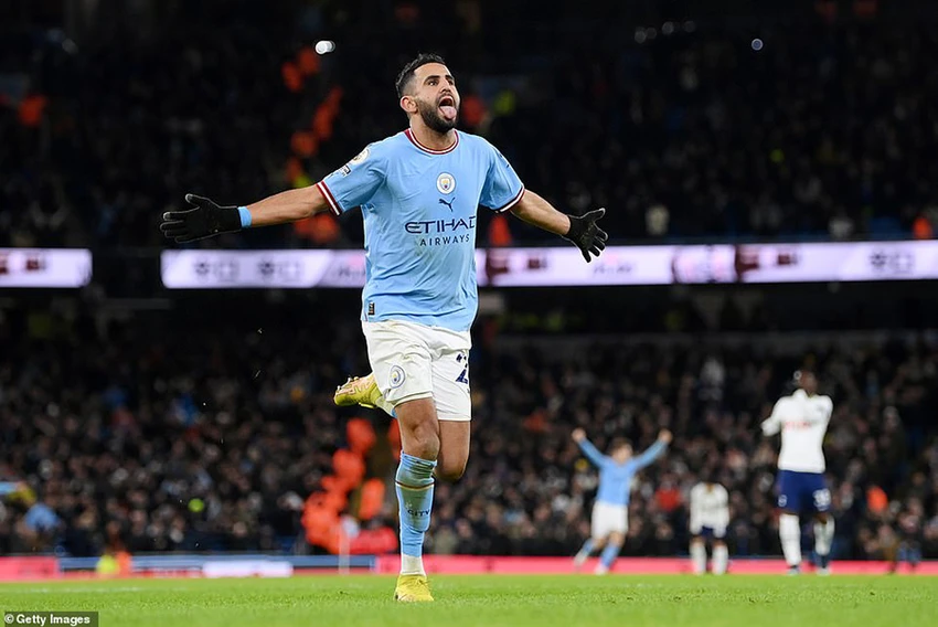 Mahrez là người hùng của Man City. ẢNH: GETTY Mahrez là người hùng của Man City. ẢNH: GETTY