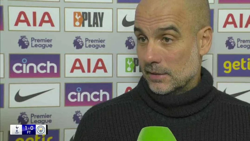 Pep Guardiola cho rằng các cầu thủ Man City mệt mỏi vì di chuyển quá nhiều để đến địa điểm thi đấu. ẢNH: SKY SPORTS Pep Guardiola cho rằng các cầu thủ Man City mệt mỏi vì di chuyển quá nhiều để đến địa điểm thi đấu. ẢNH: SKY SPORTS
