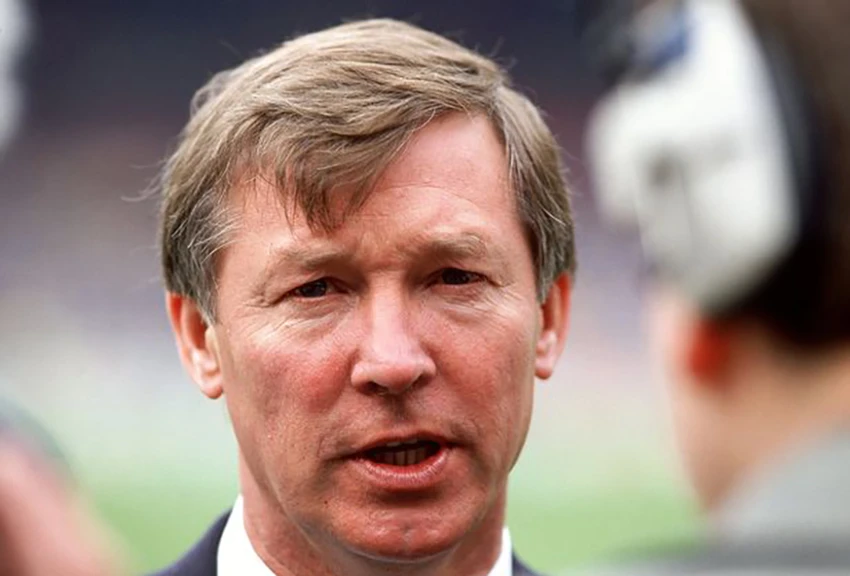 Sir Alex Ferguson được xem là "bố già" của bóng đá Anh thời ông còn làm HLV trưởng Man United. ẢNH: GETTY Sir Alex Ferguson được xem là "bố già" của bóng đá Anh thời ông còn làm HLV trưởng Man United. ẢNH: GETTY