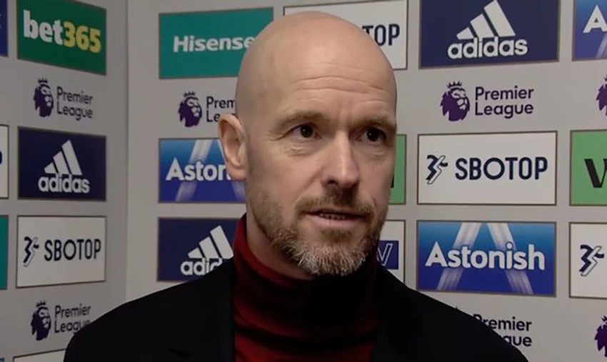 Ten Hag kêu gọi các học trò bình tĩnh hơn trong các pha dứt điểm. ẢNH: MUTV Ten Hag kêu gọi các học trò bình tĩnh hơn trong các pha dứt điểm. ẢNH: MUTV