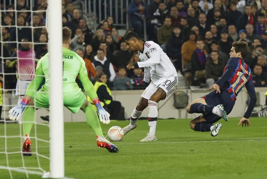 Rashford tiếp tục nổ súng mang về bàn thắng gỡ hòa 1-1 cho MU. Ảnh: Getty Rashford tiếp tục nổ súng mang về bàn thắng gỡ hòa 1-1 cho MU. Ảnh: Getty