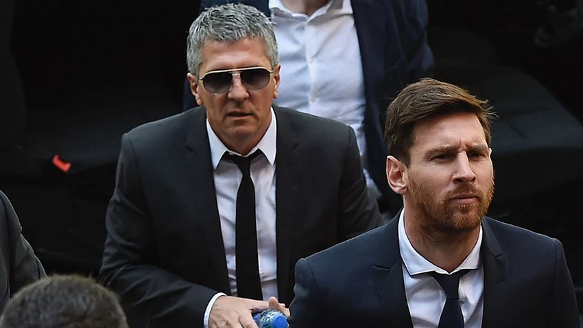 Bố của Lionel Messi đã gặp gỡ lãnh đạo Barcelona vào đầu tháng. ẢNH: GETTY Bố của Lionel Messi đã gặp gỡ lãnh đạo Barcelona vào đầu tháng. ẢNH: GETTY