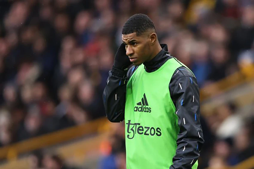 Rashford từng nhận án kỷ luật nội bộ vì ngủ quên và đến trễ trong buổi họp toàn đội MU. ẢNH: GETTY Rashford từng nhận án kỷ luật nội bộ vì ngủ quên và đến trễ trong buổi họp toàn đội MU. ẢNH: GETTY