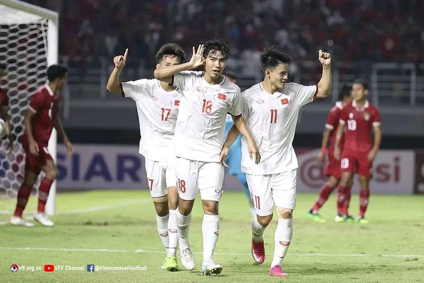 Đinh Xuân Tiến cũng từng khoác áo đội tuyển U-16 VN. ẢNH: VFF Đinh Xuân Tiến cũng từng khoác áo đội tuyển U-16 VN. ẢNH: VFF