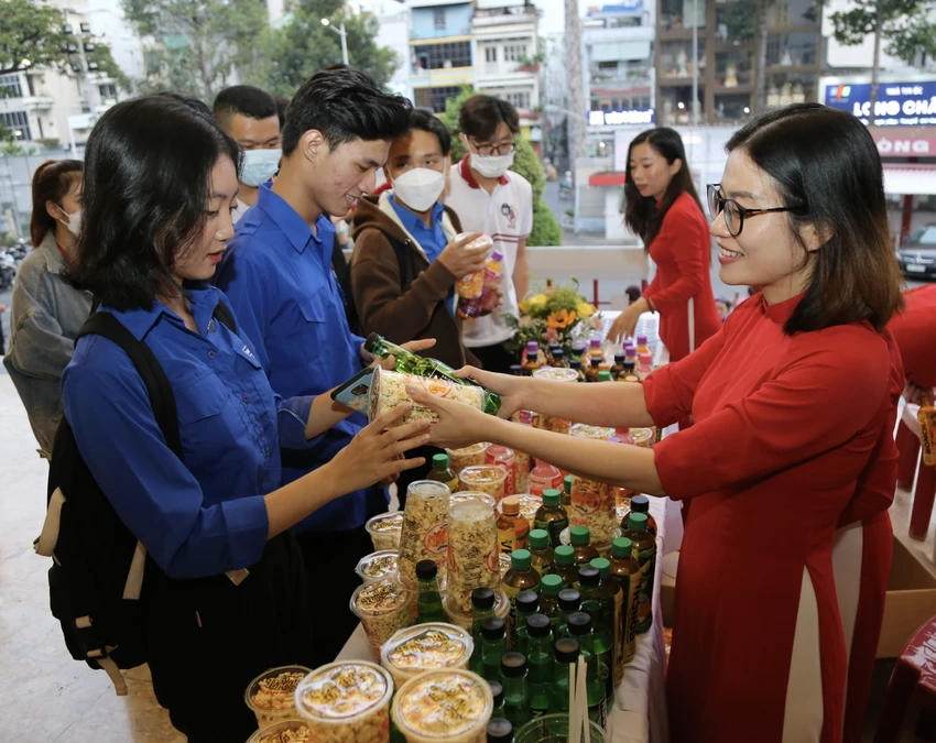 Đội tuyển nữ Việt Nam đăng quang Fair Play 2022 ảnh 15 Đội tuyển nữ Việt Nam đăng quang Fair Play 2022 ảnh 15