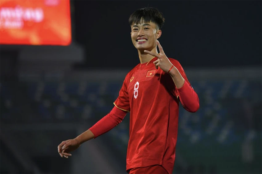 Văn Trường trở thành người hùng của U-20 Việt Nam với bàn thắng quyết định vào lưới Qatar. ẢNH: AFC Văn Trường trở thành người hùng của U-20 Việt Nam với bàn thắng quyết định vào lưới Qatar. ẢNH: AFC
