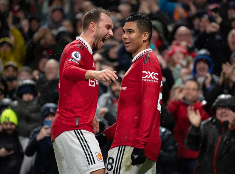 Casemiro và Eriksen thay thế hoàn toàn Fred và McTominay. ẢNH: GETTY Casemiro và Eriksen thay thế hoàn toàn Fred và McTominay. ẢNH: GETTY