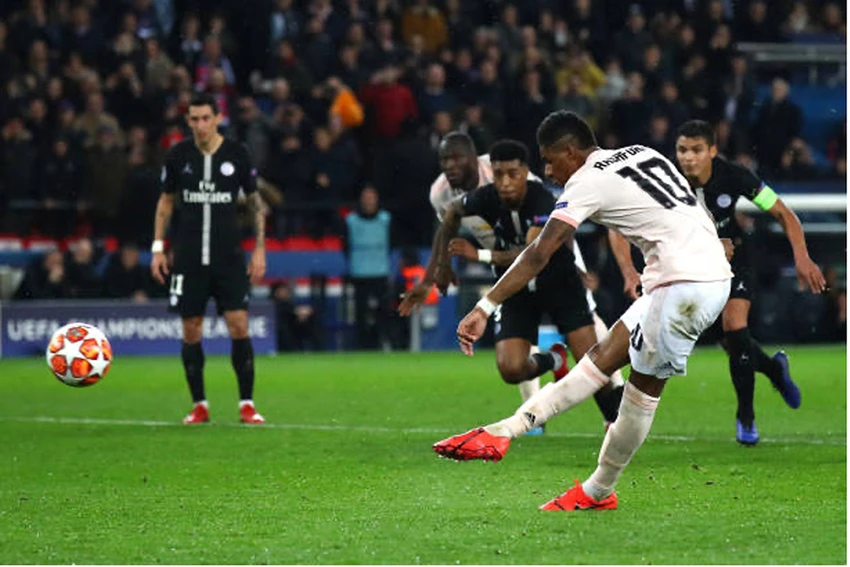 Cú sút Penalty đầy lạnh lùng của Rashford đá bay PSG khỏi Champions League. Ảnh: GETTY Cú sút Penalty đầy lạnh lùng của Rashford đá bay PSG khỏi Champions League. Ảnh: GETTY