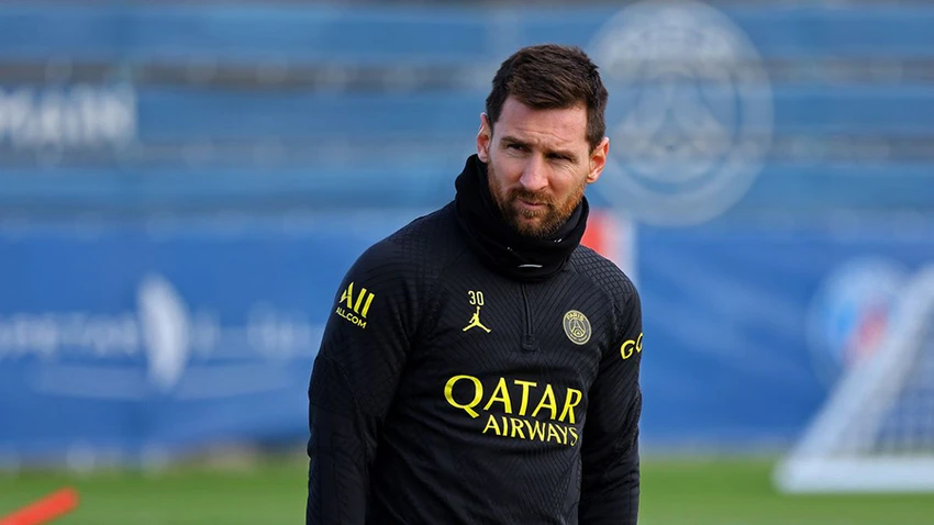 Ban đầu xuất hiện tin đồn Messi bỏ tập vì mâu thuẫn với HLV Galtier. ẢNH: GETTY