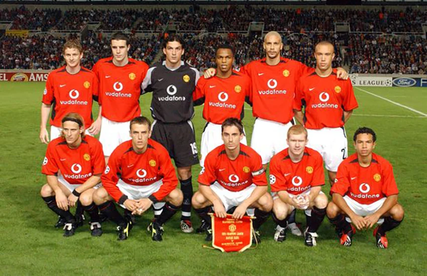 Gary Neville là đội trưởng MU những năm 2002. ẢNH: GETTY Gary Neville là đội trưởng MU những năm 2002. ẢNH: GETTY