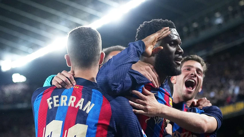 Barcelona đang dần trở lại thời hoàng kim thì dính scandal hối lộ trọng tài. ẢNH: GETTY