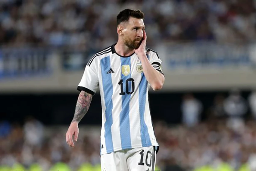 Messi tiếp tục gặp rắc rối tại PSG sau khi vừa bị các fan của đội bóng la ó. ẢNH: GETTY