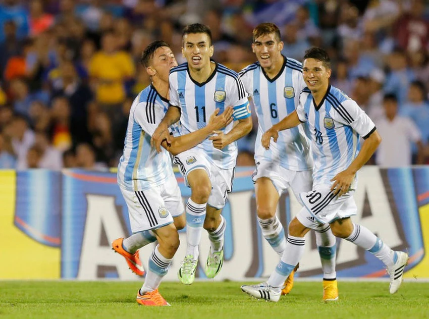 Argentina xin nhận quyền đăng cai nếu Indonesia bị FIFA tước quyền đăng cai. Argentina xin nhận quyền đăng cai nếu Indonesia bị FIFA tước quyền đăng cai.