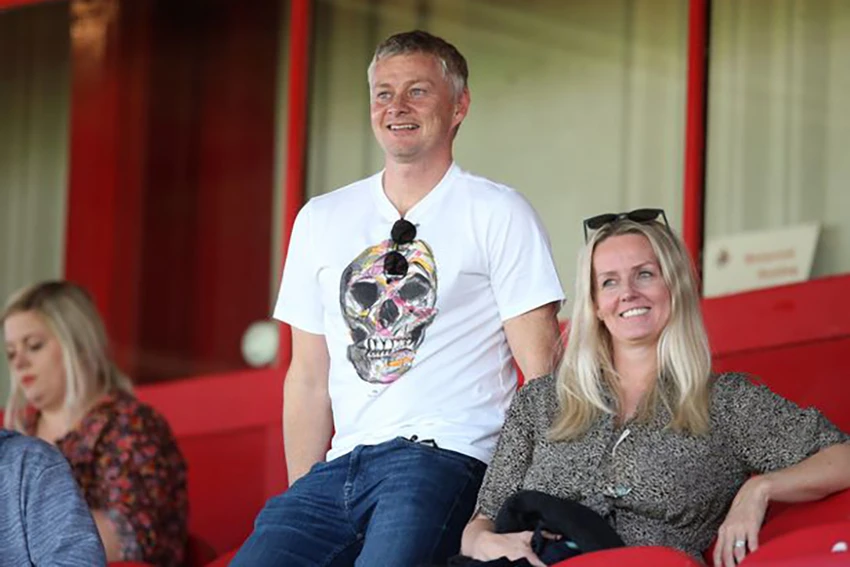 Solskjaer từng trở lại MU xem con gái thi đấu cho đội nữ "quỷ đỏ". ẢNH: GETTY Solskjaer từng trở lại MU xem con gái thi đấu cho đội nữ "quỷ đỏ". ẢNH: GETTY