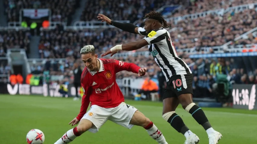 MU lép vế hoàn toàn trước Newcastle ở trận đấu này. Ảnh: Getty MU lép vế hoàn toàn trước Newcastle ở trận đấu này. Ảnh: Getty