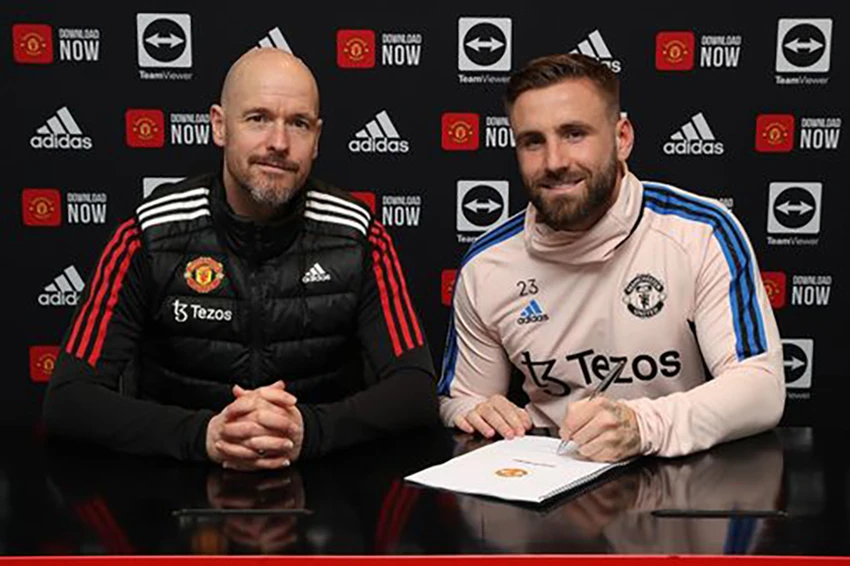 Luke Shaw vừa ký hợp đồng mới với MU. ẢNH: GETTY Luke Shaw vừa ký hợp đồng mới với MU. ẢNH: GETTY