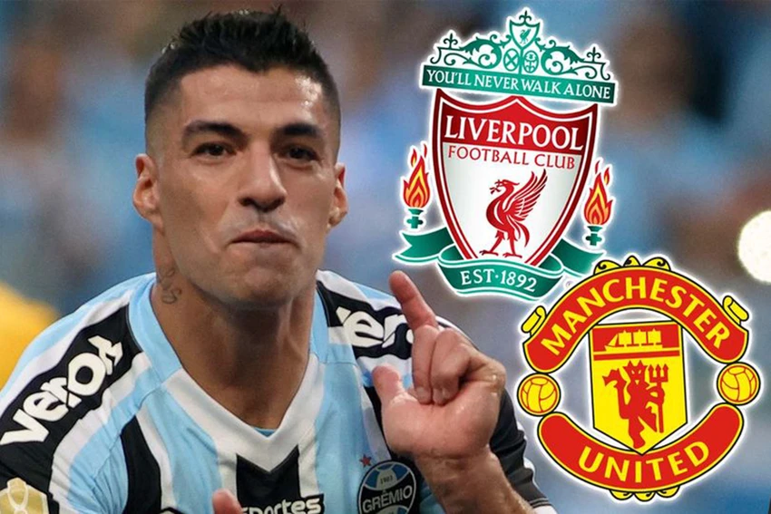 Với sự kình địch giữa MU và Liverpool, nếu Suarez gia nhập Old Trafford sẽ gây ra sự tức giận lớn ở Anfield. ẢNH: MIRROR Với sự kình địch giữa MU và Liverpool, nếu Suarez gia nhập Old Trafford sẽ gây ra sự tức giận lớn ở Anfield. ẢNH: MIRROR