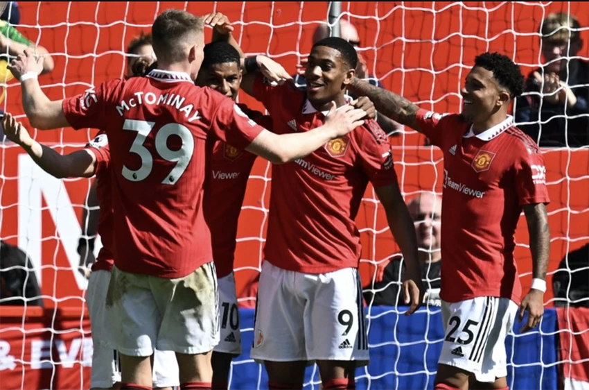 Rashford kiến tạo cho Martial ghi bàn thắng đầu tiên cho MU kể từ ngày 1-2. ẢNH: AFP Rashford kiến tạo cho Martial ghi bàn thắng đầu tiên cho MU kể từ ngày 1-2. ẢNH: AFP