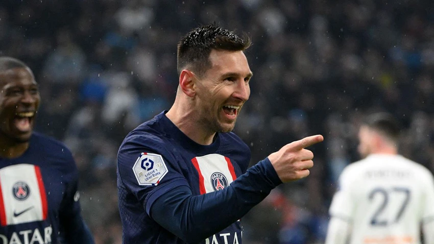 Messi vẫn là cái gì đó rất khác biệt so với phần còn lại của bóng đá thế giới. ẢNH: GETTY Messi vẫn là cái gì đó rất khác biệt so với phần còn lại của bóng đá thế giới. ẢNH: GETTY