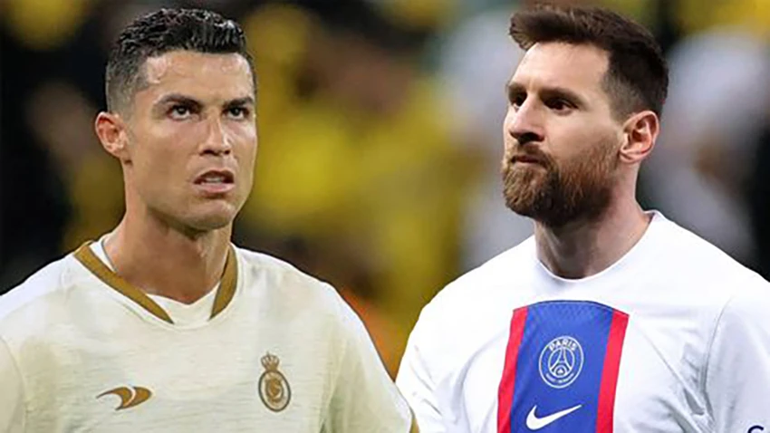 Chữ ký của Ronaldo và Messi đã thay đổi cuộc đời của Peter Johnson. ẢNH: MIRROR Chữ ký của Ronaldo và Messi đã thay đổi cuộc đời của Peter Johnson. ẢNH: MIRROR