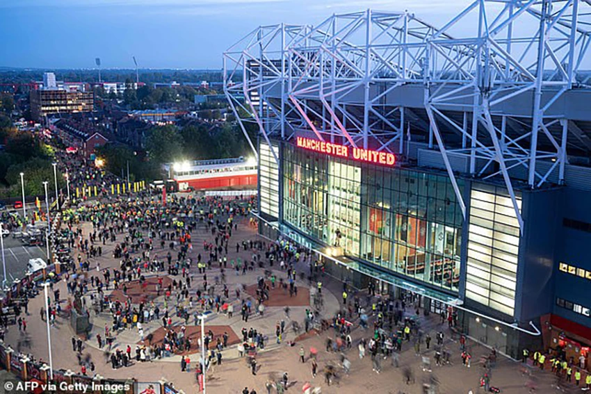 Sân Old Trafford đã quá lạc hậu, cũ kỹ và "đi sau các đối thủ trong... nhiều năm". ẢNH: GETTY Sân Old Trafford đã quá lạc hậu, cũ kỹ và "đi sau các đối thủ trong... nhiều năm". ẢNH: GETTY