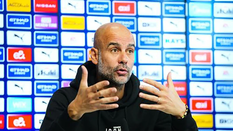 Pep Guardiola được xem là HLV xuất sắc nhất làng bóng đá thế giới hiện tại. ẢNH: MIRROR Pep Guardiola được xem là HLV xuất sắc nhất làng bóng đá thế giới hiện tại. ẢNH: MIRROR