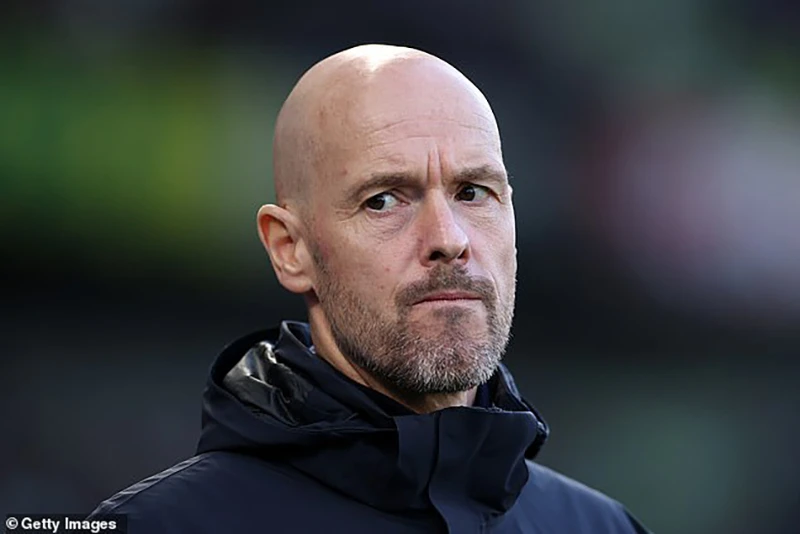 Ten Hag đang đau đầu với kế hoạch chuyển nhượng bị ngưng trệ của MU. ẢNH: GETTY Ten Hag đang đau đầu với kế hoạch chuyển nhượng bị ngưng trệ của MU. ẢNH: GETTY