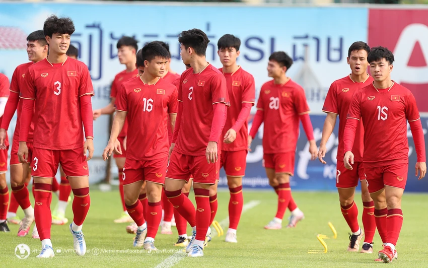 Các cầu thủ U-22 Việt Nam tập luyện trước trận đấu với Thái Lan. ẢNH: VFF Các cầu thủ U-22 Việt Nam tập luyện trước trận đấu với Thái Lan. ẢNH: VFF