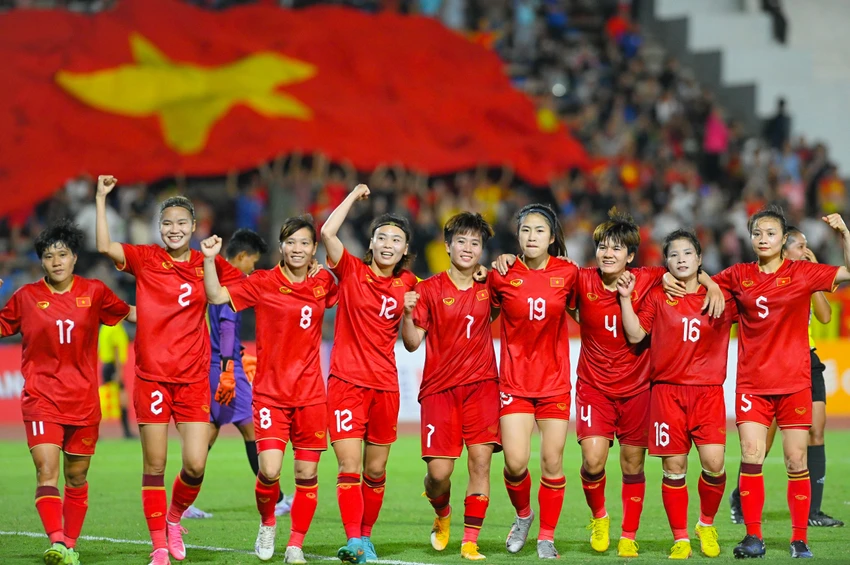 Các nữ tuyển thủ Việt Nam trong trận thắng Myanmar 2-0 đoạt HCV SEA Games 32. Ảnh: PHƯƠNG ANH Các nữ tuyển thủ Việt Nam trong trận thắng Myanmar 2-0 đoạt HCV SEA Games 32. Ảnh: PHƯƠNG ANH